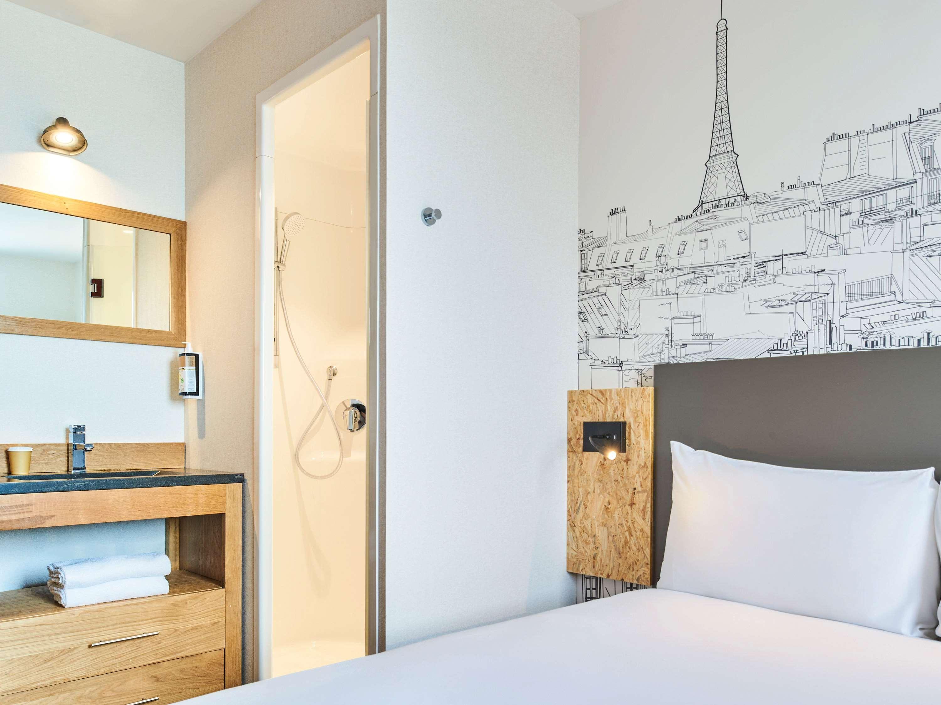 Greet Hotel Paris Porte De La Chapelle - Arena Saint-Denis  Dış mekan fotoğraf